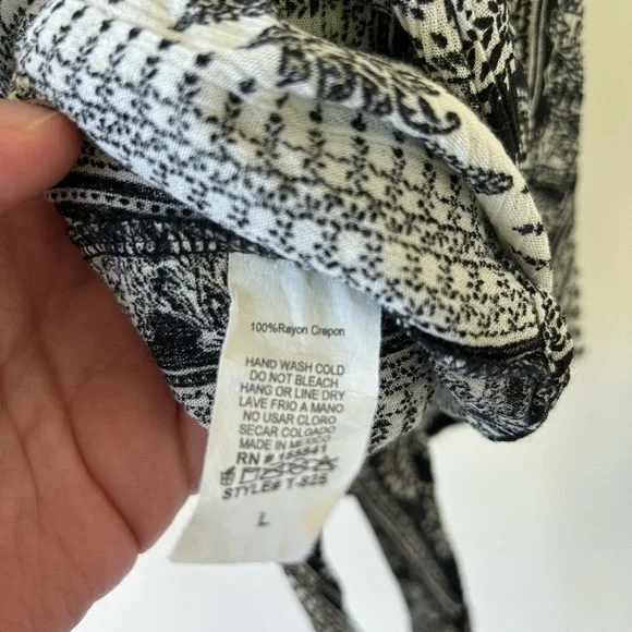 Windsor Top size large - Picture 5 of 5